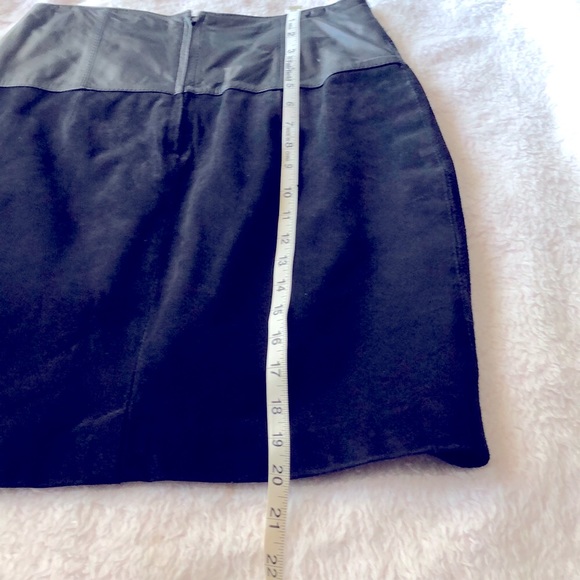 SZ 8  ALL LEATHER SKIRT LEATHER BLACK - Picture 4 of 5